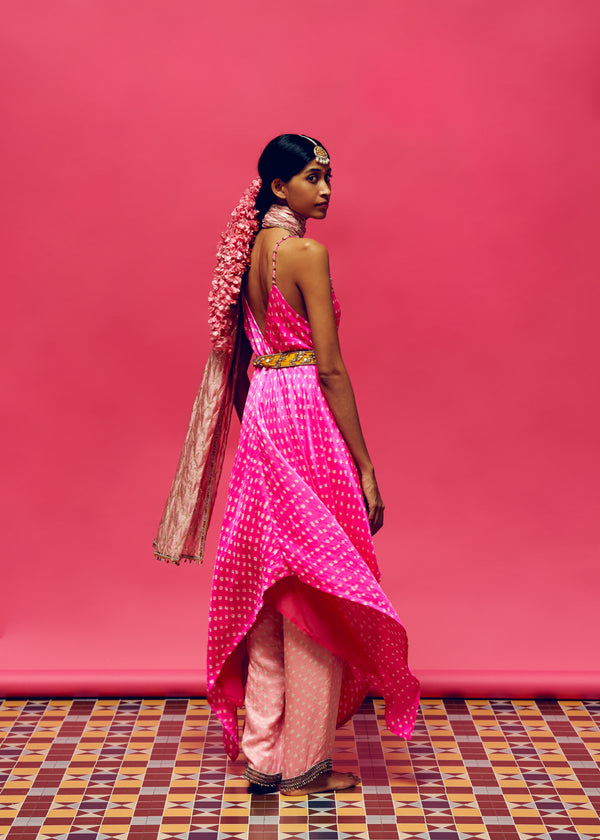 Gulabi Bandhani Handkerchief Kurta/dress, peony Straight Bandhani Pant With Peony diamond Embroidered Dupatta