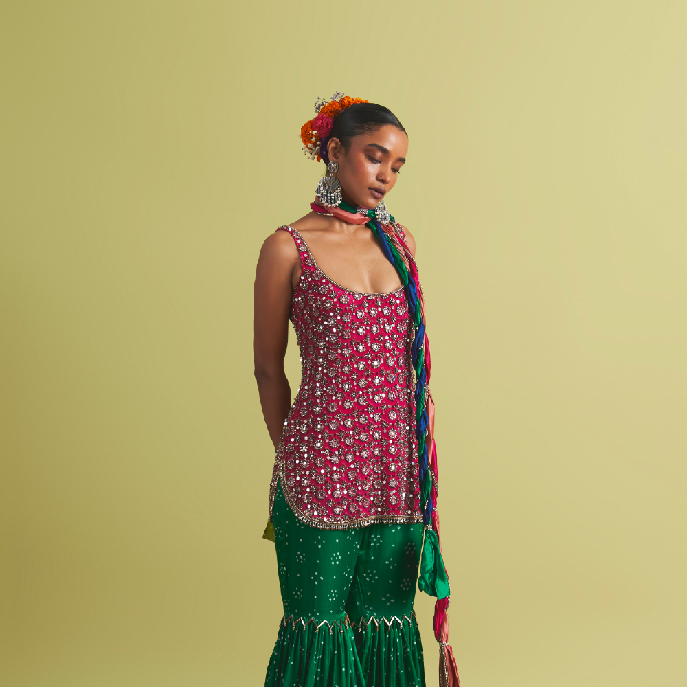 Sinduri Kurta & Jade Pants